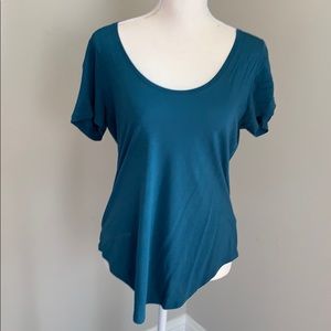 women’s casual top